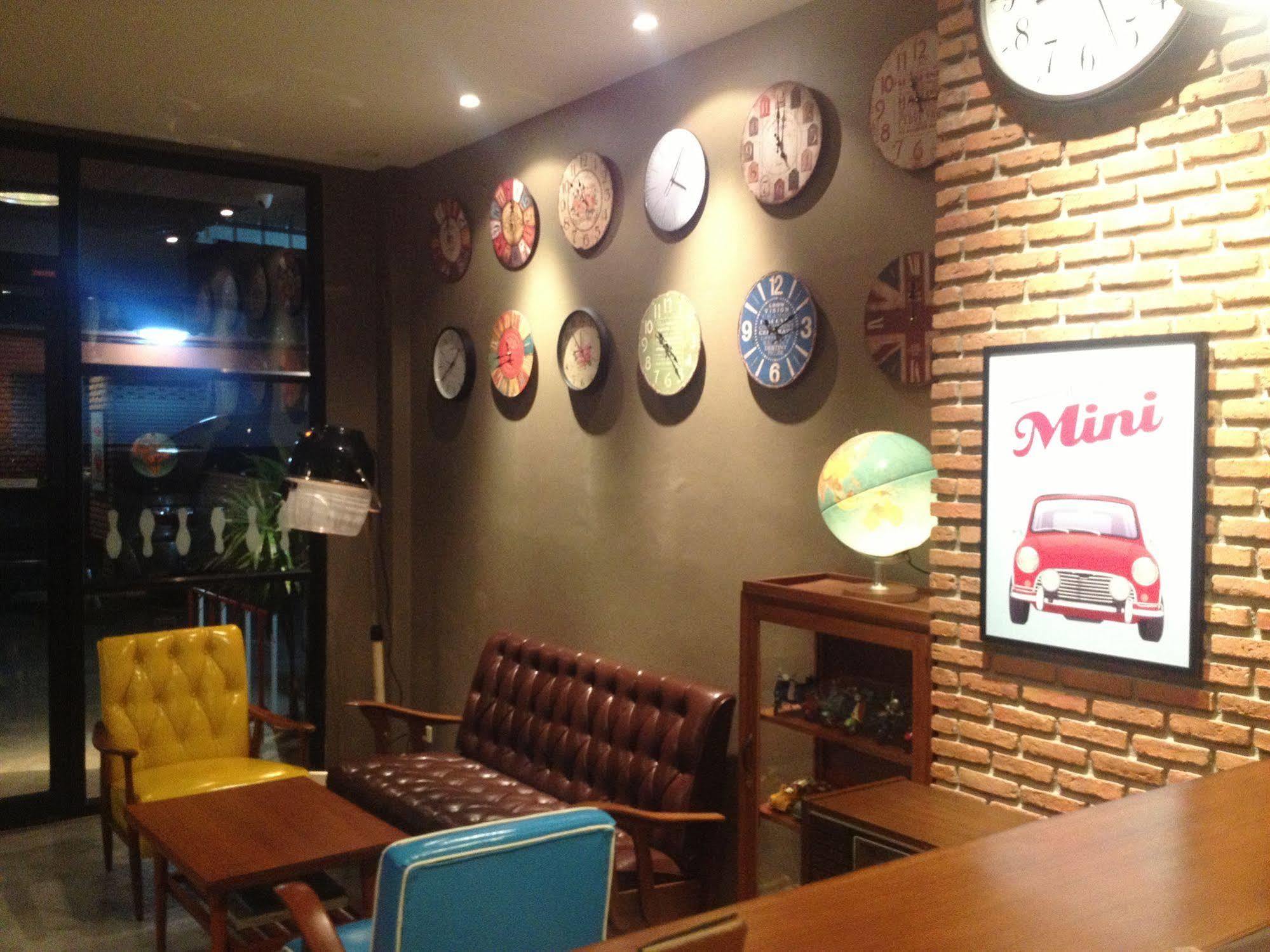 Nhà trọ Dfeel House *