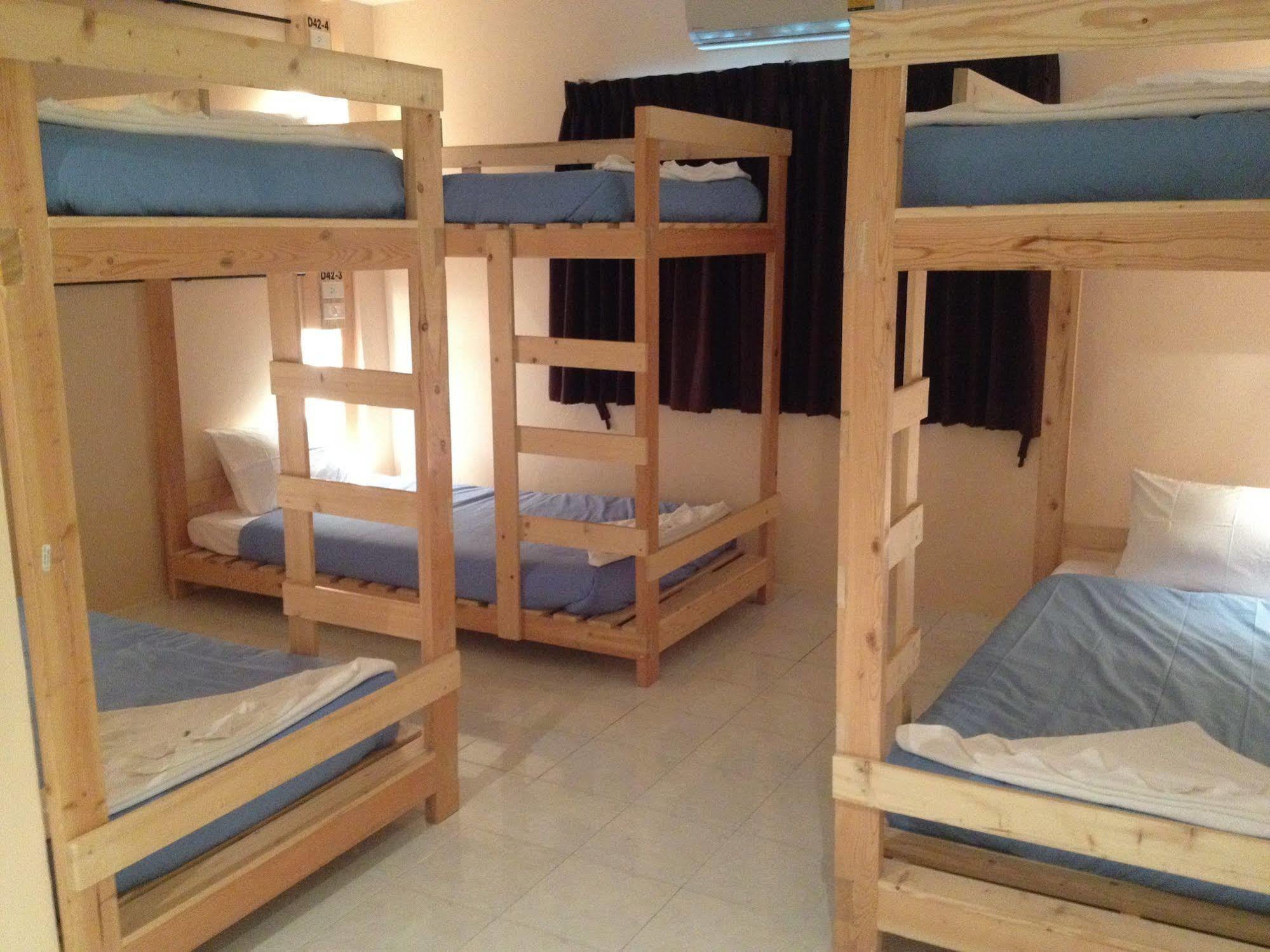 Nhà trọ Dfeel House