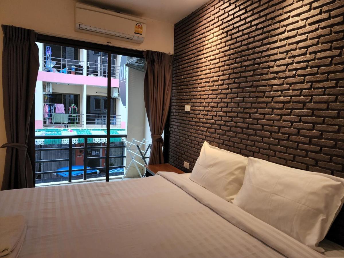 Auberge de jeunesse Dfeel House