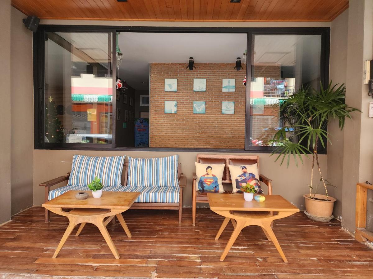 Auberge de jeunesse Dfeel House