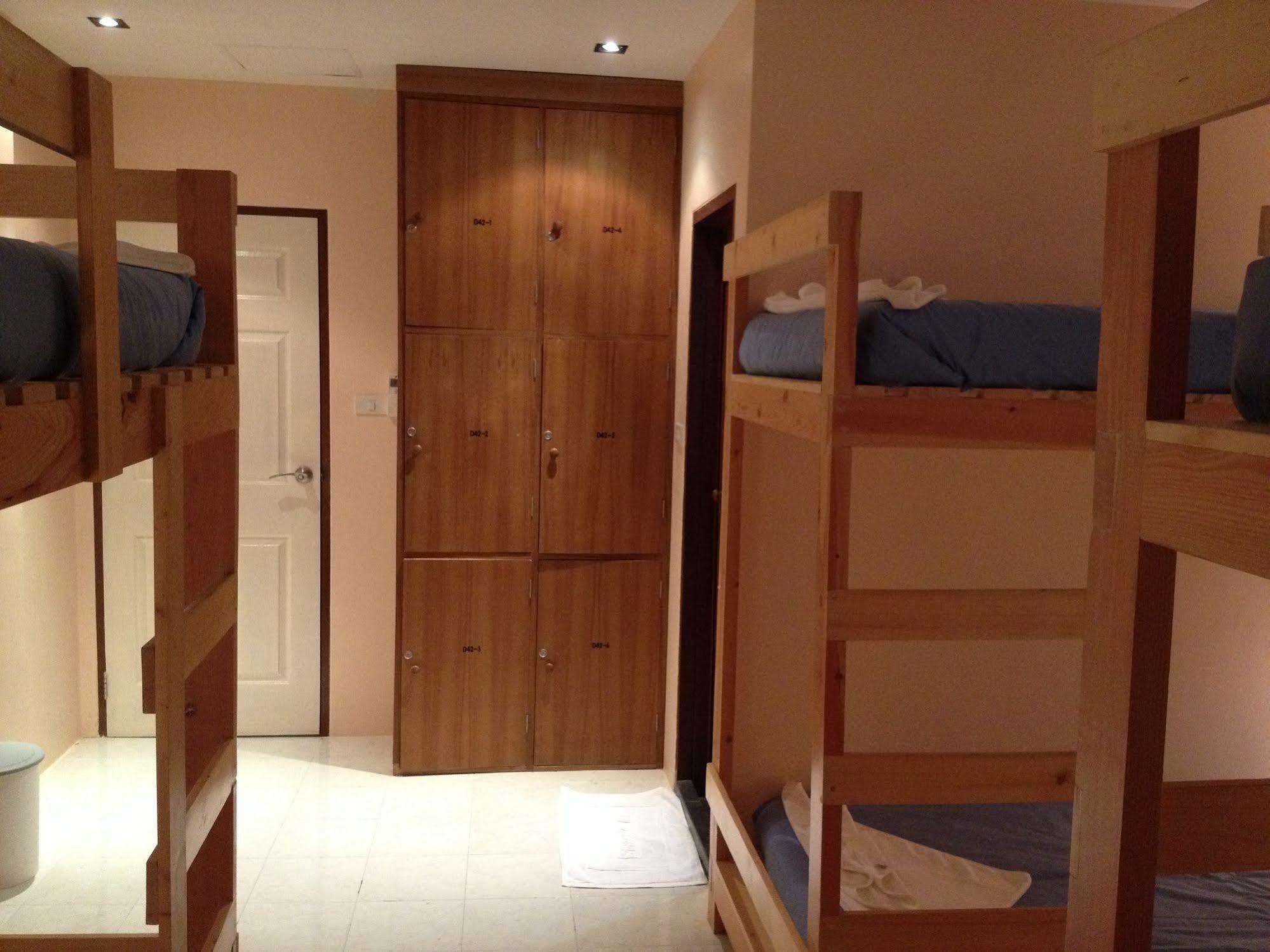 Dfeel House Auberge de jeunesse